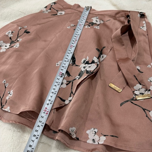 Dynamite pink satin feel wrap skirt size Small - Picture 4 of 7